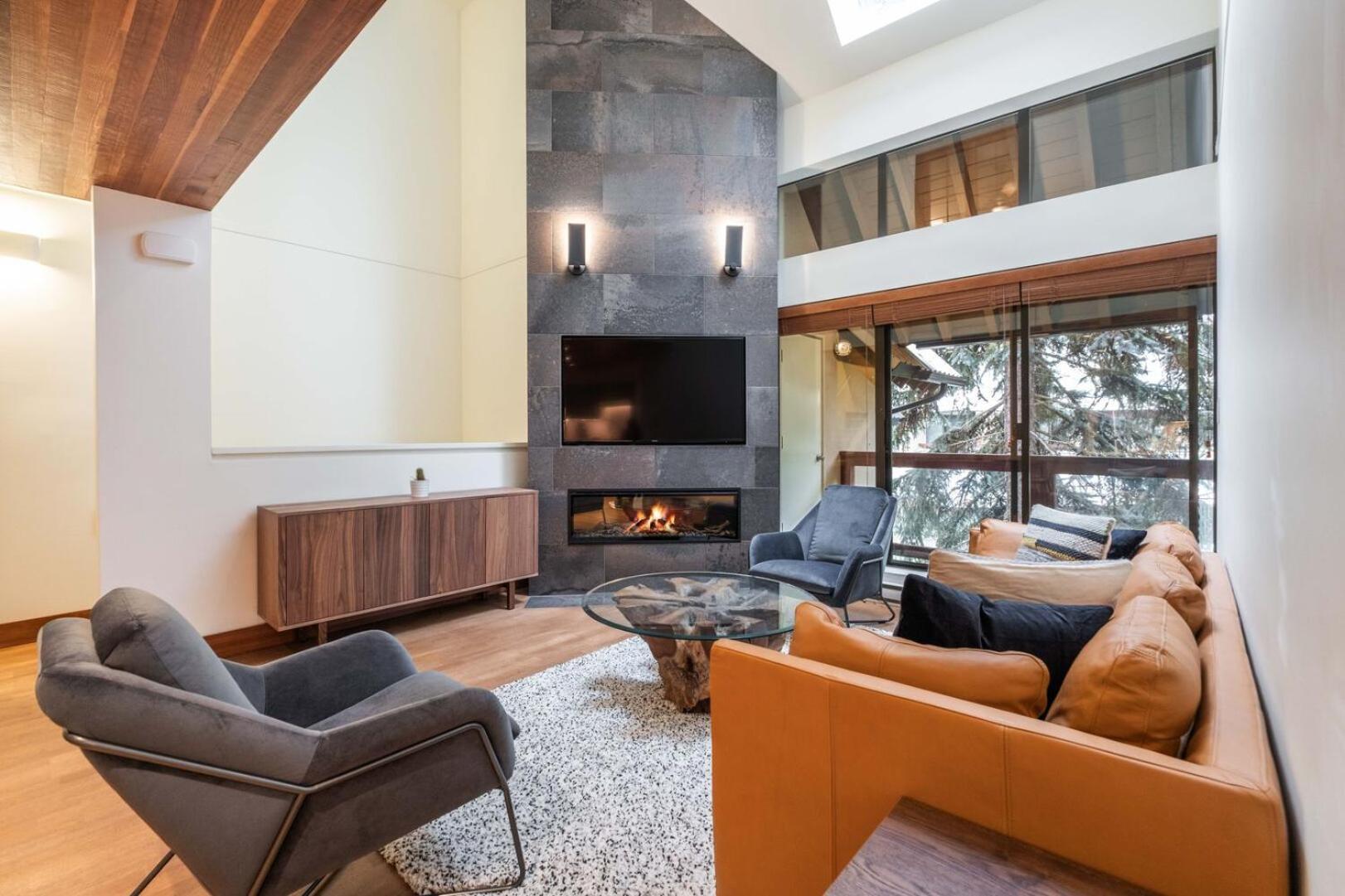 Snowberry By Outpost Whistler Villa Exteriör bild