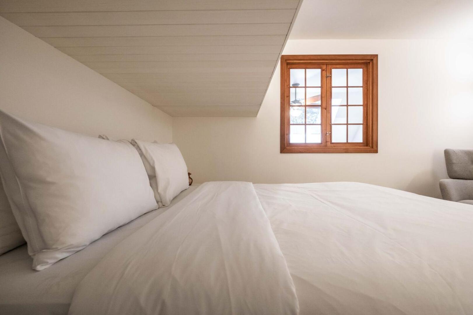 Snowberry By Outpost Whistler Villa Exteriör bild