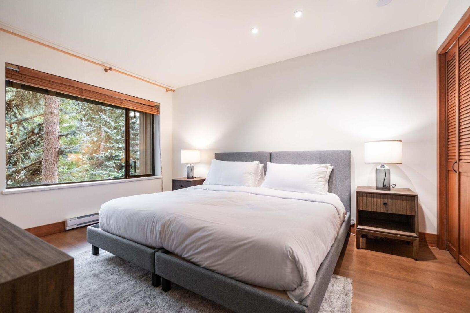 Snowberry By Outpost Whistler Villa Exteriör bild